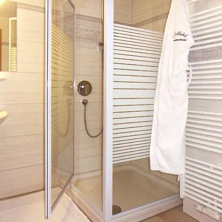 Baierweg Sleeps 8 Pool Wifi Apartment Kollnburg